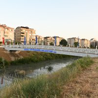 Ayvalıdere’ye estetik yaya köprüleri 