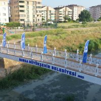 Ayvalıdere’ye estetik yaya köprüleri 