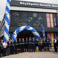 Vatan Gençlik Merkezi hizmete açıldı 