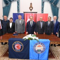 Burkent’te toplu iş sözleşmesi sevinci 