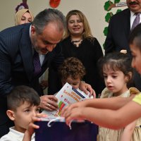 Ana Kucağı’nda karne sevinci 