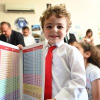 Ana Kucağı’nda karne sevinci 