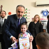 Ana Kucağı’nda karne sevinci 