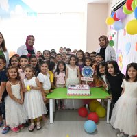 Ana Kucağı’nda karne sevinci 