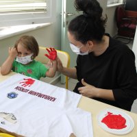 Kahraman babalara duygulandıran hediye 