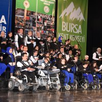 Engelli solistler gönüllerde taht kurdu 