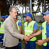 Başkan Aktaş, Bursa'yı yeşillendiren ekiple bayramlaştı 