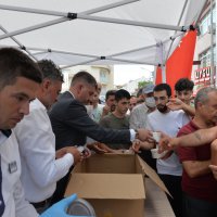 Büyükşehir’den 10 bin kişiye aşure ikramı 