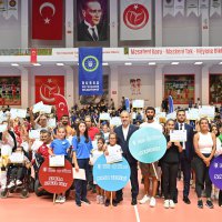 Yaz spor okullarına renkli veda 