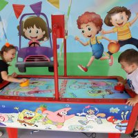 Bir tır dolusu oyun Orhaneli’nde 