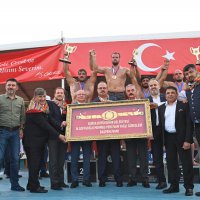 Başpehlivan Hüseyin Gümüşalan oldu 