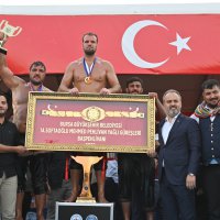 Başpehlivan Hüseyin Gümüşalan oldu 