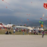 Zafer coşkusu göklere yansıdı 