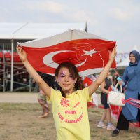 Zafer coşkusu göklere yansıdı 