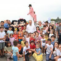 Zafer coşkusu göklere yansıdı 