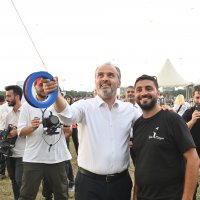 Zafer coşkusu göklere yansıdı 