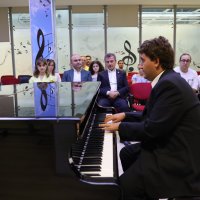 Otizmli Taylan’dan piyano resitali 