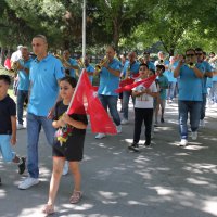 Çocuklar okul için moral depoladı 
