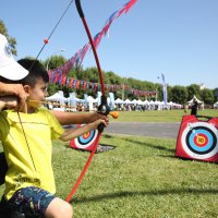 Çocuklar okul için moral depoladı 