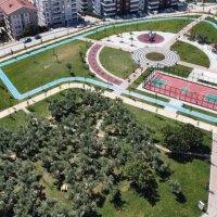 Göçmen konutları yeşile kavuştu 