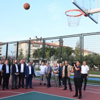 Göçmen konutları yeşile kavuştu 