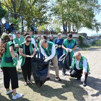 Daha temiz bir çevre için çöp topladılar 