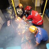 Metroda nefes kesen tatbikat  