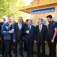 Bakan Bozdağ, çorbayı çeşmeden içti 