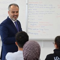 Gençler üniversiteye Büyükşehir’le hazırlanıyor 