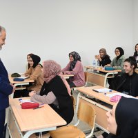 Gençler üniversiteye Büyükşehir’le hazırlanıyor 