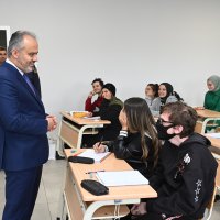 Gençler üniversiteye Büyükşehir’le hazırlanıyor 