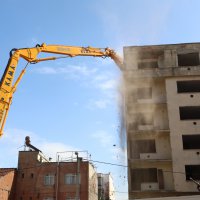 İstanbul Caddesi yıkımlarla şekilleniyor 