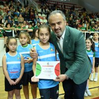 Gemlik Basketbol’a Bursasu desteği 