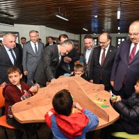 Kütüphanesiz okul kalmayacak 