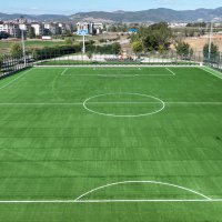 Futbol sahaları yenileniyor 