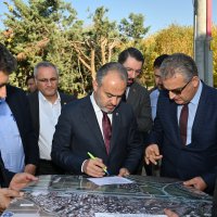 Trafiğe köprülü neşter 