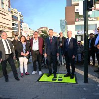 Temassız geçişle, yayalara engel yok 