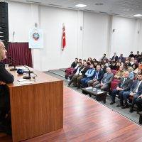 Başkandan üniversitelilere altın öğütler 