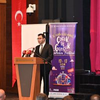 Bursa’da tiyatro coşkusu başladı 