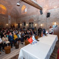 Mavi balonlar ‘diyabet için’ gökyüzünde  