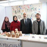 Kitap şöleni coşkuyla başladı 