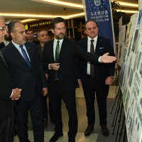 Macar tarihine ışık tutan sergi 