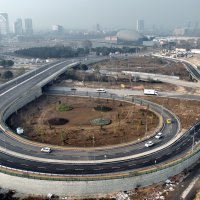 Adliye Kavşağı’nda trafik yolunda 