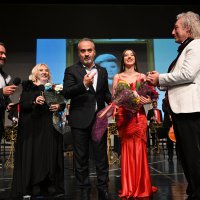 'Sanat Güneşi' şarkılarıyla anıldı 