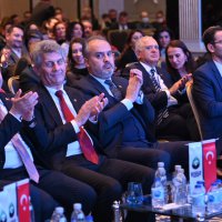 BUSİAD’ın büyük ödülü Büyükşehir’e 