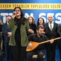 Yurdun ünlüleri, yurtta kalan gençlerle buluşuyor 