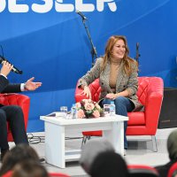 Yurdun ünlüleri, yurtta kalan gençlerle buluşuyor 