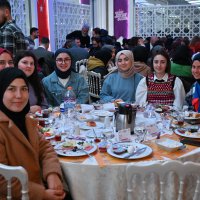 Bakan Kasapoğlu ve Başkan Aktaş gençlerle buluştu 