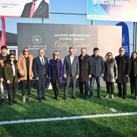 Büyükşehir’den üniversiteye futbol sahası 