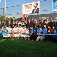 Büyükşehir’den üniversiteye futbol sahası 